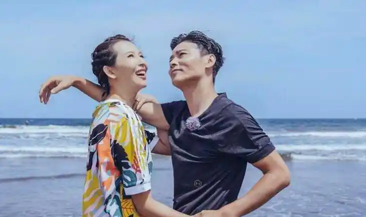 张晋当着蔡少芬的面回怼前女友爱你的男人会为你做3件事