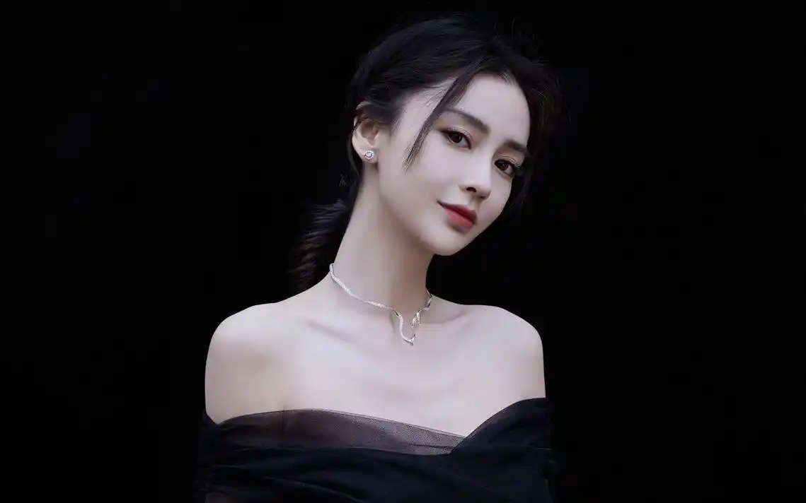 原图你的电脑分辨率(1600x1600)→生成壁纸显示:√欣赏模式全屏模式