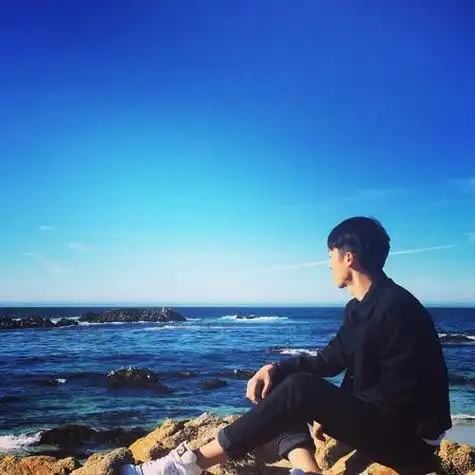 男生头像感谢我不可以拥抱你的背影by星光沉c