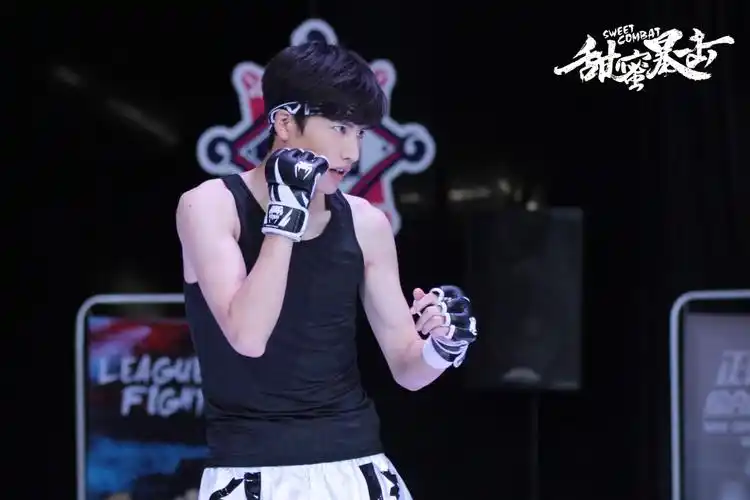 今夏最喜欢的"男友"是赵越 !《甜蜜暴击》:高冷腹黑又会撩!