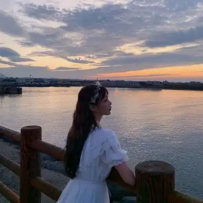 梦晚侧脸女头78最感叹的莫过于一见如故最悲伤的莫过于再见陌路