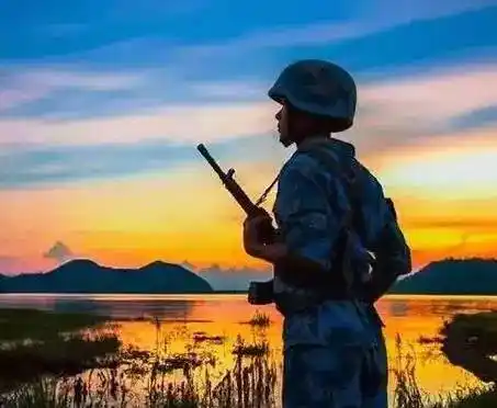 军人的背影有多帅?看完你我都沉默_手机搜狐网