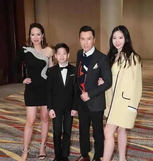 原创出道任达华甄子丹的女儿继承好基因邱淑贞柏安妮的女儿更惊艳