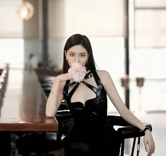 困扰虞书欣的副乳有解