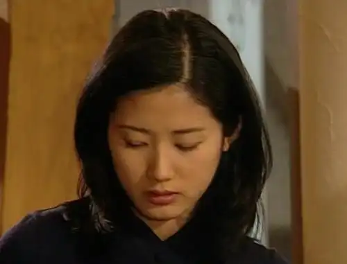 p>沈银河,1972年9月23日出生于韩国京畿道金浦市,韩国女演员.