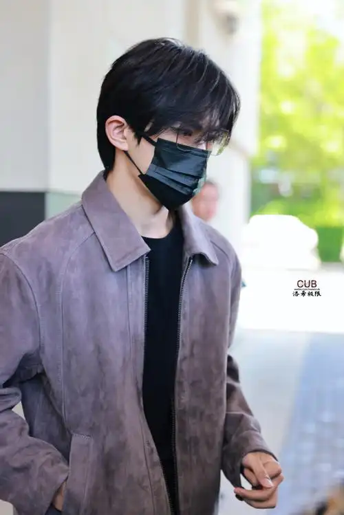 易烊千玺积家全球代言人##四字 易烊千玺 yyqx 四字弟弟