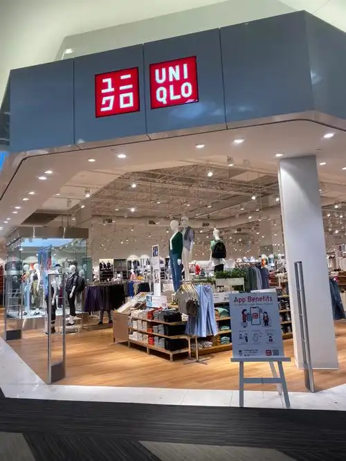 优衣库联名公仔哆啦a梦