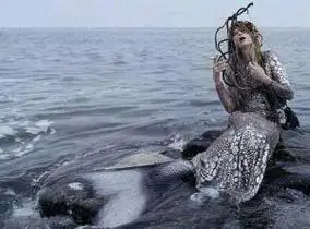 黑鳞鲛人,即传说中的"美人鱼",世界上已经有很多人发现人鱼的尸骨了