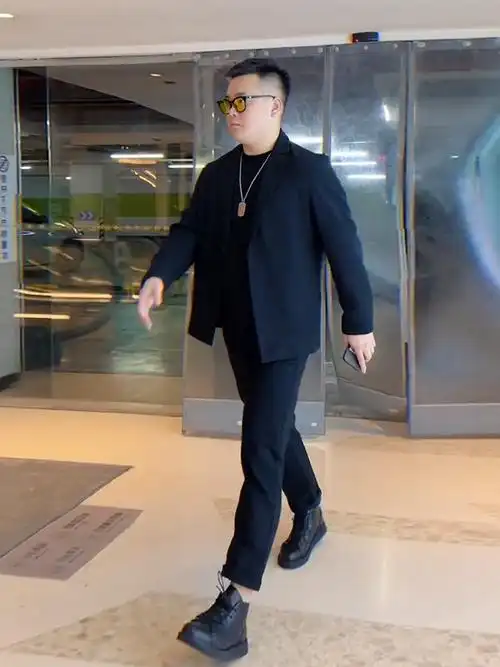 微胖男生轻熟风显瘦穿搭春季大码小西装外套男士西服学生搭配潮牌