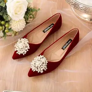 平底婚鞋女2022年新款孕妇可穿订婚鞋新娘鞋子红色丝绒秀禾鞋单鞋