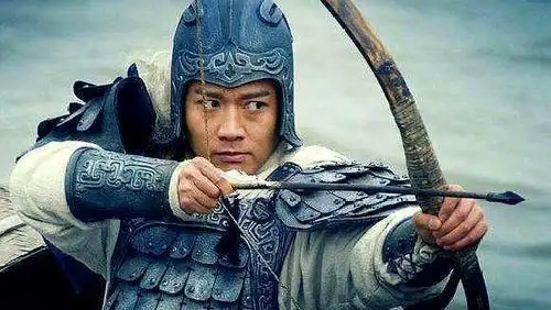 电影《战神赵云》中,徐冬冬出演女版战神赵云?露肩膀引网友吐槽