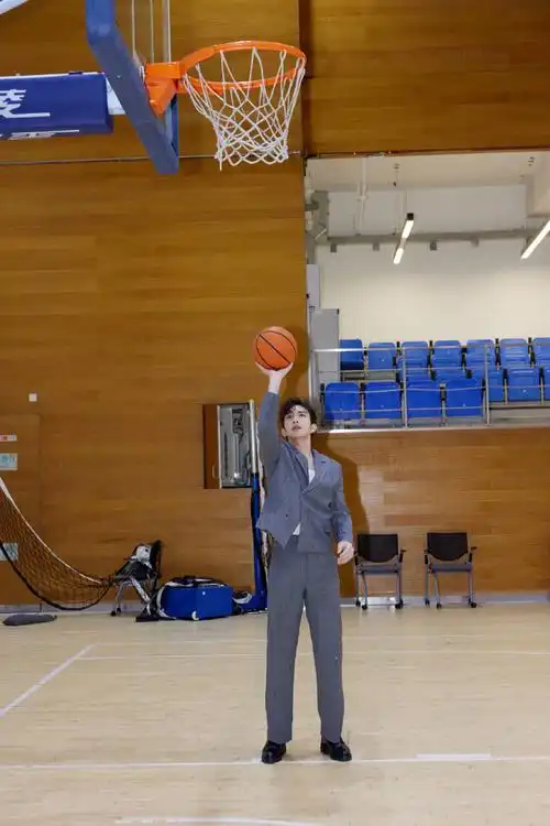 张彬彬超话行程满满收获多多的一天完美结束@张彬彬vin91#张彬彬