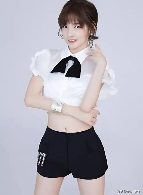 好身材藏不住!28岁赵粤性感饱满,真的又瘦又有料!_演艺事业_演技_互动