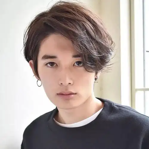 日本发型网站分享13款能给人好印象的男生发型眼前一亮