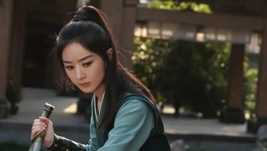 原创赵丽颖用演艺生涯告诉我们学习到极致后,一定练武