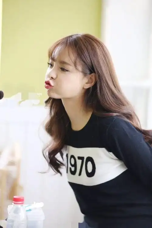 嘟嘴的女明星们,赵丽颖超级呆萌,最可爱的还是第二位