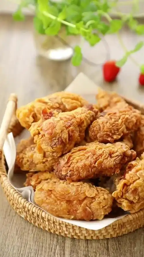 先马后看,你知道炸鸡翅怎么做才能外酥里嫩