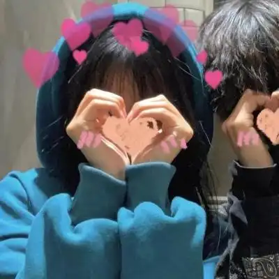 真人情侣头像可爱呆萌一对超甜可爱情头真人图片