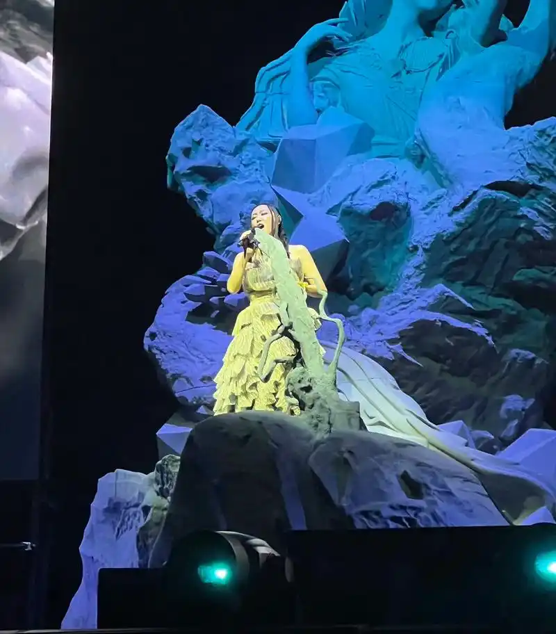 超高清"陈粒"演唱会live抓拍.陈粒"洄游"巡回演唱会~6 - 抖音