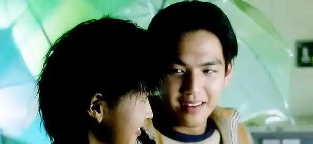 事实证明逐渐消失的钟汉良已经在另一个圈子里红得发紫