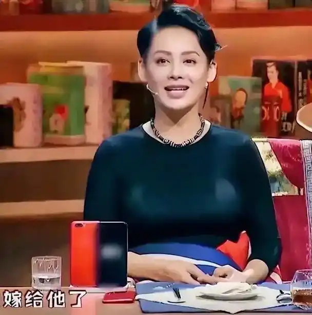 宁静唯一一段婚姻嫁给了美国人,婆婆和丈夫做的事情让她断然离婚