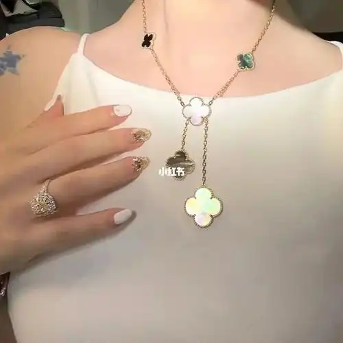 高级珠宝  #珠宝定制  #珠宝  #四叶草项链  #梵克雅宝四叶草项链