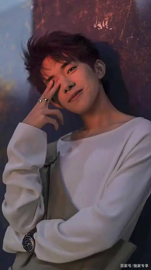 汇聚实力与流量为一体的易烊千玺,你究竟了解多少?