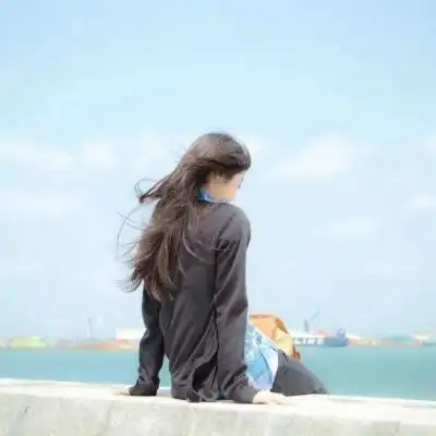 长发背影女神头像