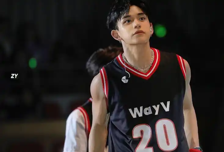 黄旭熙lucas愚人节贺图汇总楼