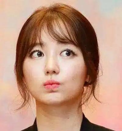 2022最新超萌减龄一刀平刘海发型图片