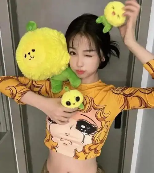 长江七号女主晒小七引质疑曾是lisa粉丝