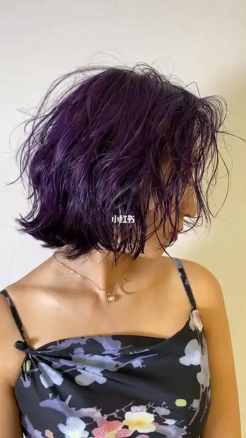 从去年开始,烟熏紫罗兰色就成为指定率最高的发色_华润万象城自由行