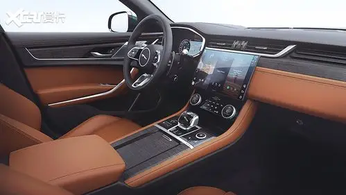 全新捷豹xfl的内饰设计焕然一新,全系标配incontrol os 2.