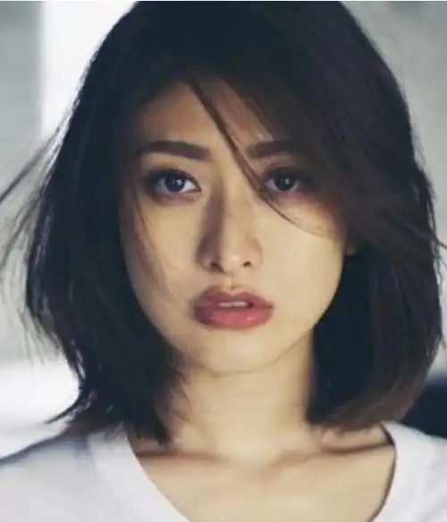 小栗旬第三度当爸老婆山田优想生5个