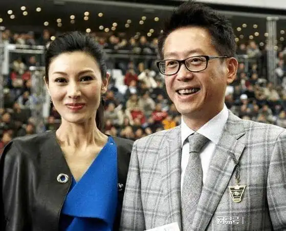 李嘉欣被誉为最美港姐, 可惜儿子却长得像泰国人|模特|许世勋|驯养