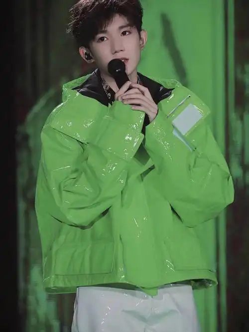 啊啊啊啊小汤圆们一起给源源一片绿海吧@tfboys_王源#王源的绿海猖狂