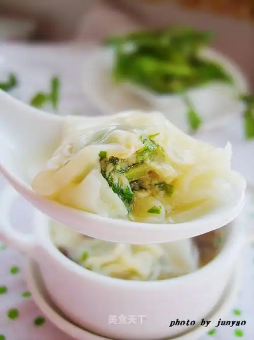 荠菜鲜肉馄饨