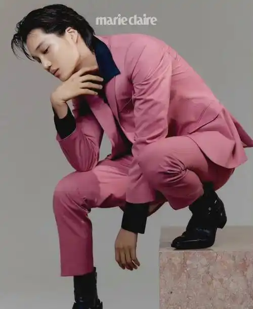 金钟仁韩版嘉人3月刊画报,硬照表现力一如既往的游刃有余_korea