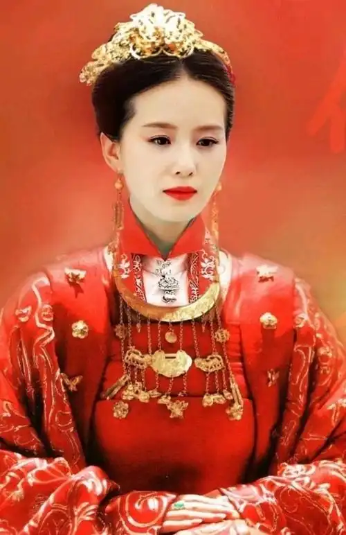 37岁的刘诗诗,是中国演艺圈中备受瞩目的女演员之一.