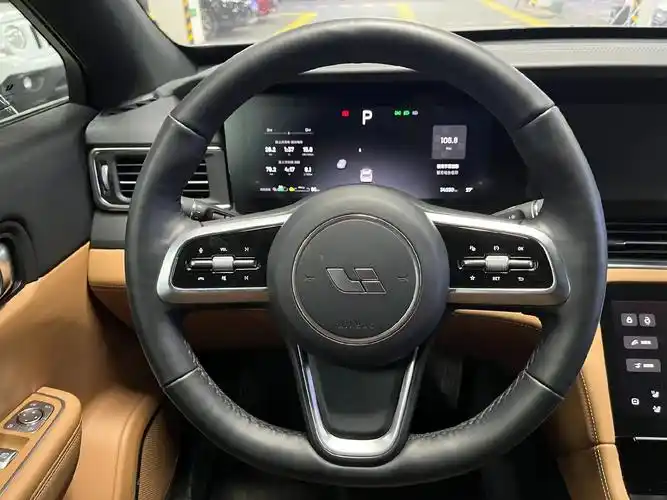 2021款理想one 增程6座 3.4万公里 1 - 抖音