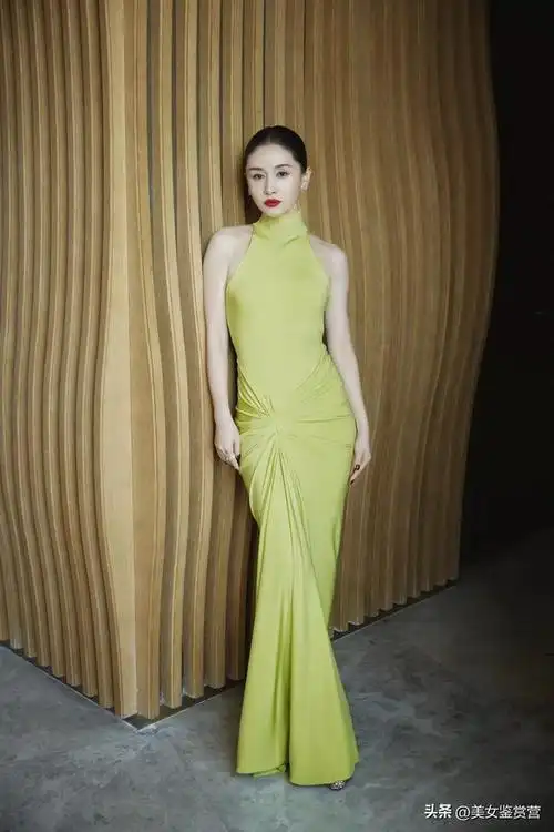 中国第一矮个子美女明星王子文迷人写真