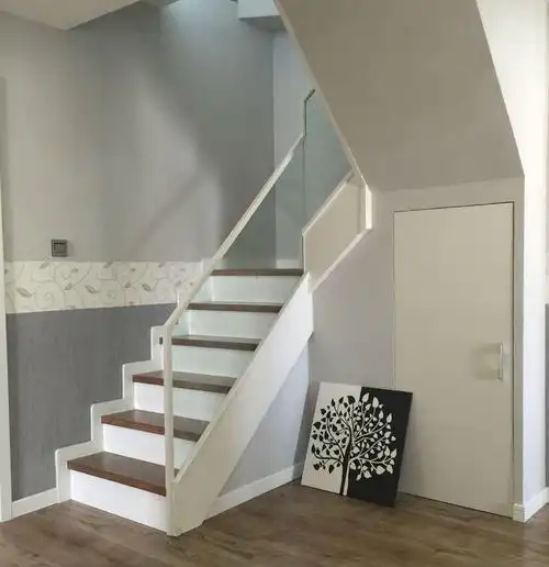 现代室内楼梯设计效果装修效果图