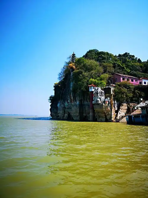 鄱阳湖口石钟山