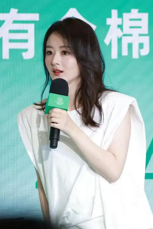 赵丽颖发型师##赵丽颖说重庆话##路人看到赵丽颖的表情##赵丽颖单手插