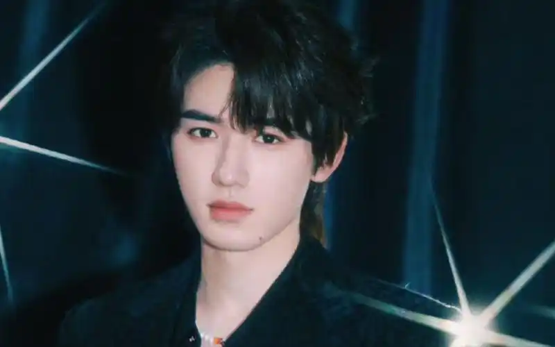 【宋亚轩】星光大赏红毯—轩轩cut