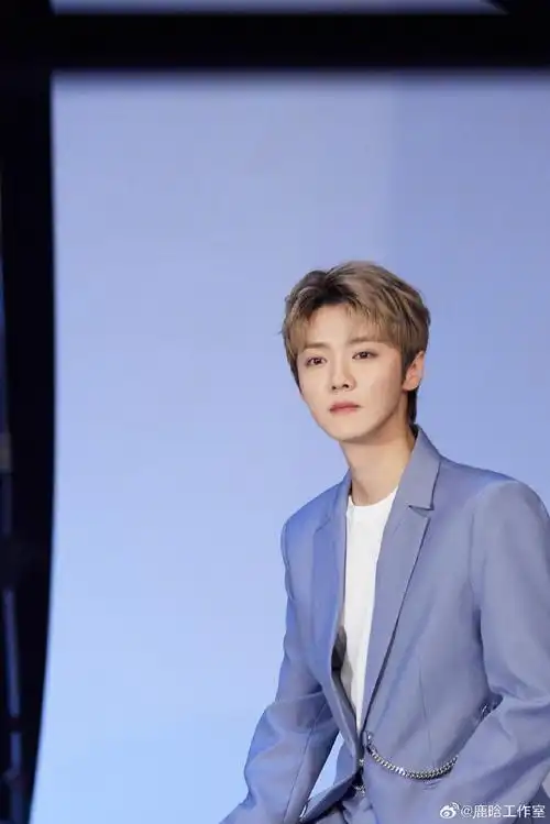 鹿晗超话咔嚓~鹿boss的福利时间到!