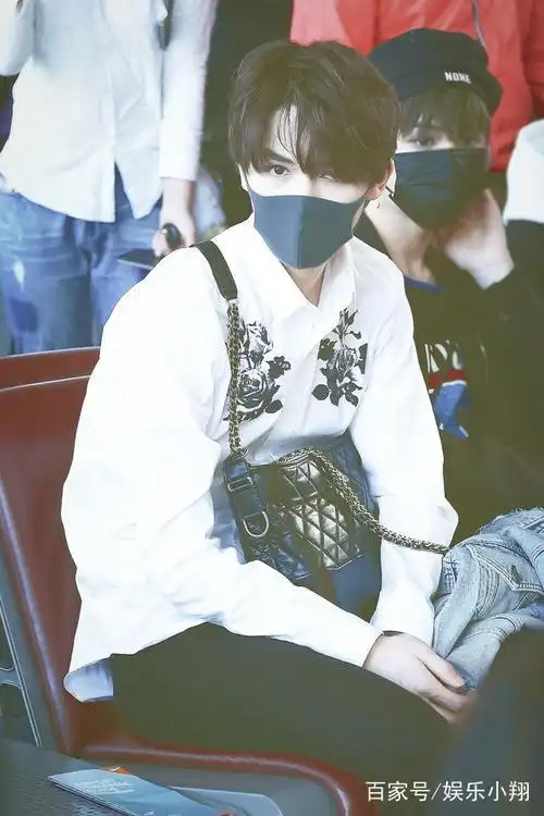 朱正廷女朋友找到了疑似恋情曝光,又有多少粉丝要伤心了