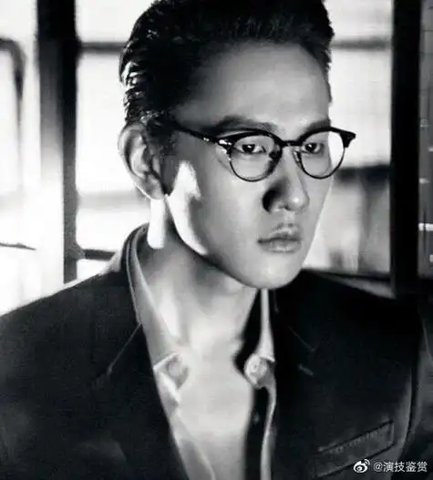 林俊杰没有刘海的样子