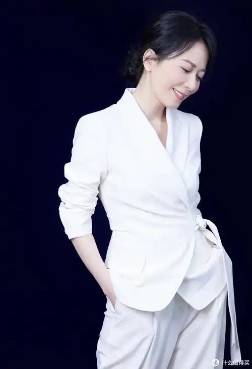 俞飞鸿和袁泉两位女演员我个人还是蛮喜欢的,都是有颜值有演技的实力