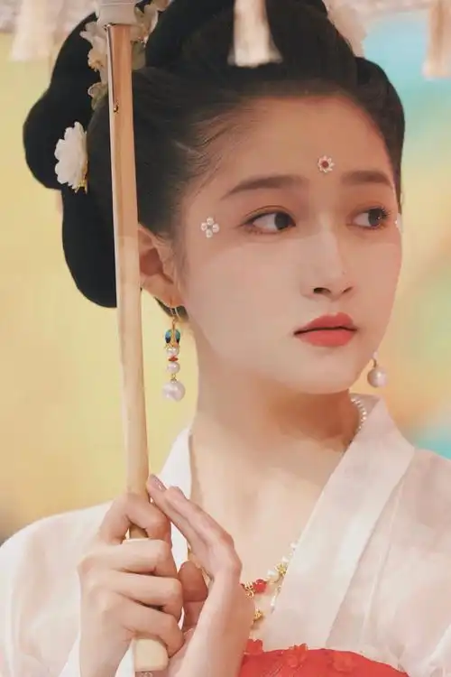 关晓彤这套古装真的绝美